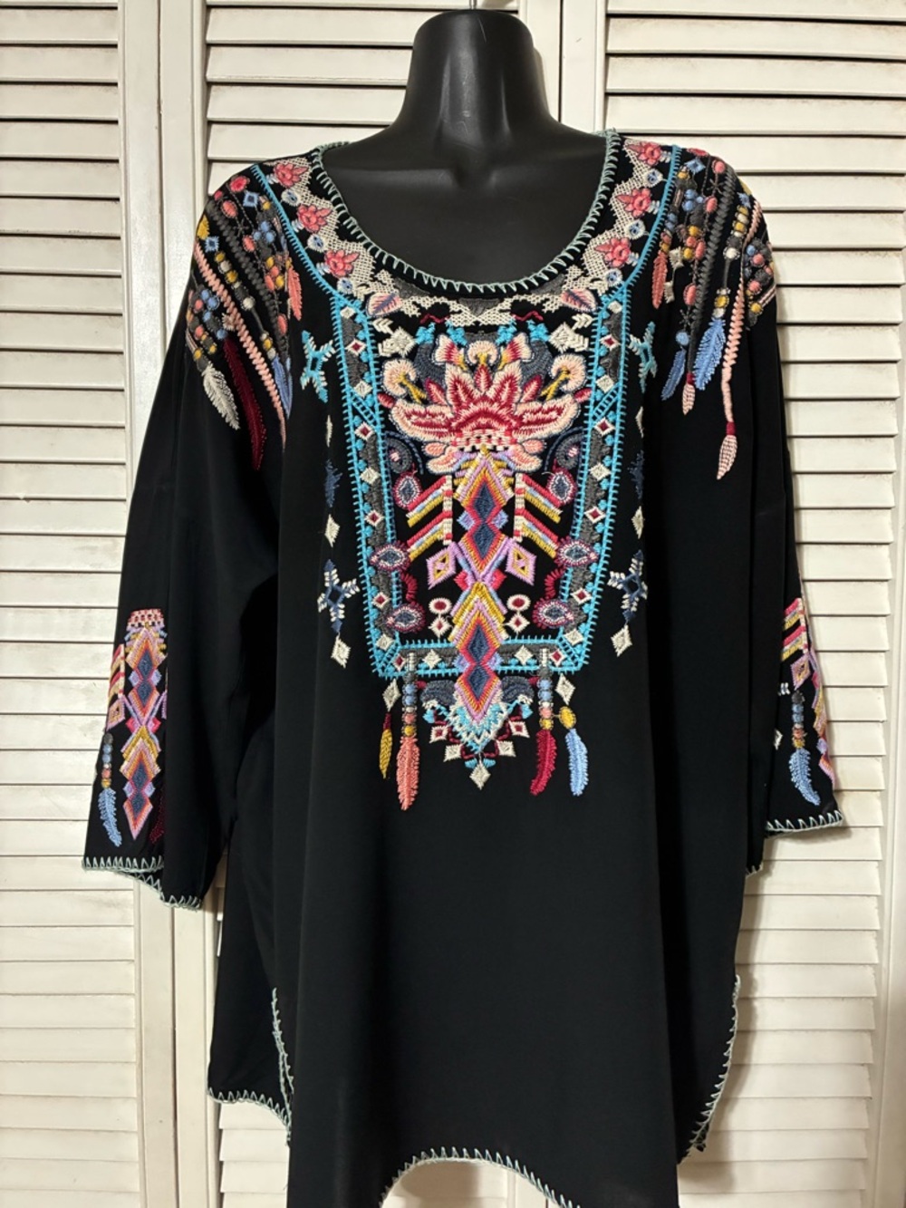 Source Unknown Black Tunic with Multicolor Embroidery
